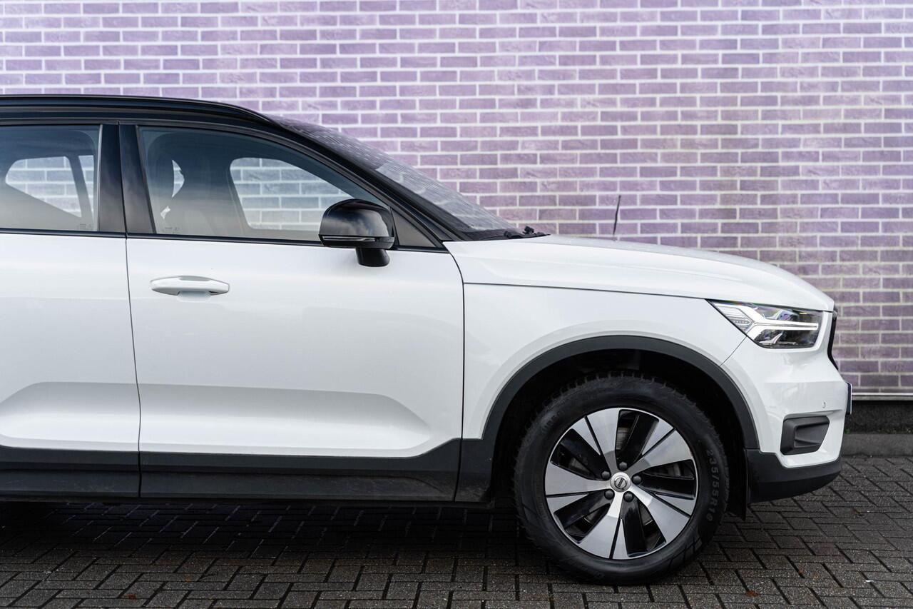 Volvo XC40 1.5 T4 Recharge R-Design Expression | Harman Kardon Audio | Stoel - / Stuurverwarming | Adaptive Cruise Control | Parkeerverwarming | Dodehoekdetectie | Parkeer Camera | Parkeer sensoren Voor + Achter | Volvo On Call |