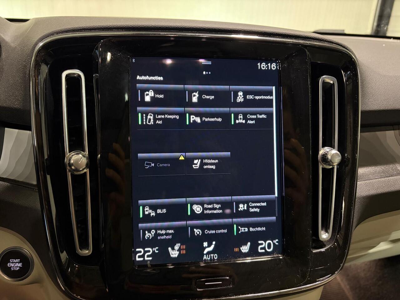 Volvo XC40 T4 Aut. Plug-in Hybrid Ultimate Dark ACC Parkeercamera 211pk