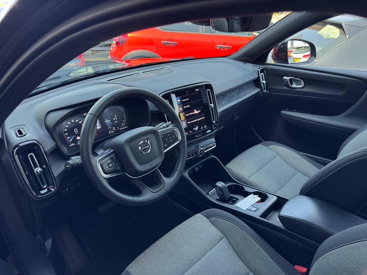 Volvo XC40 1.5 T4 Recharge R-Design Expression NL AUTO | CAMERA | PANO |