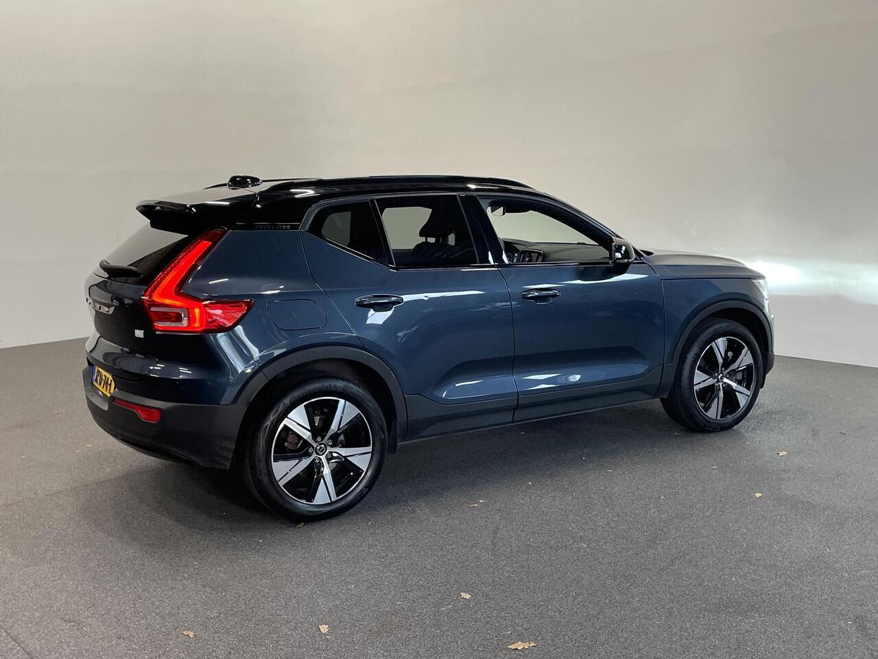 Volvo XC40 1.5 T5 262pk Recharge R-Design Navigatie Apple Carplay/ Android Auto Camera Parkeersensoren Cruise Control Stoelverwarming Full Led Virtual Cockpit Climate Control Lichtmetalen velgen