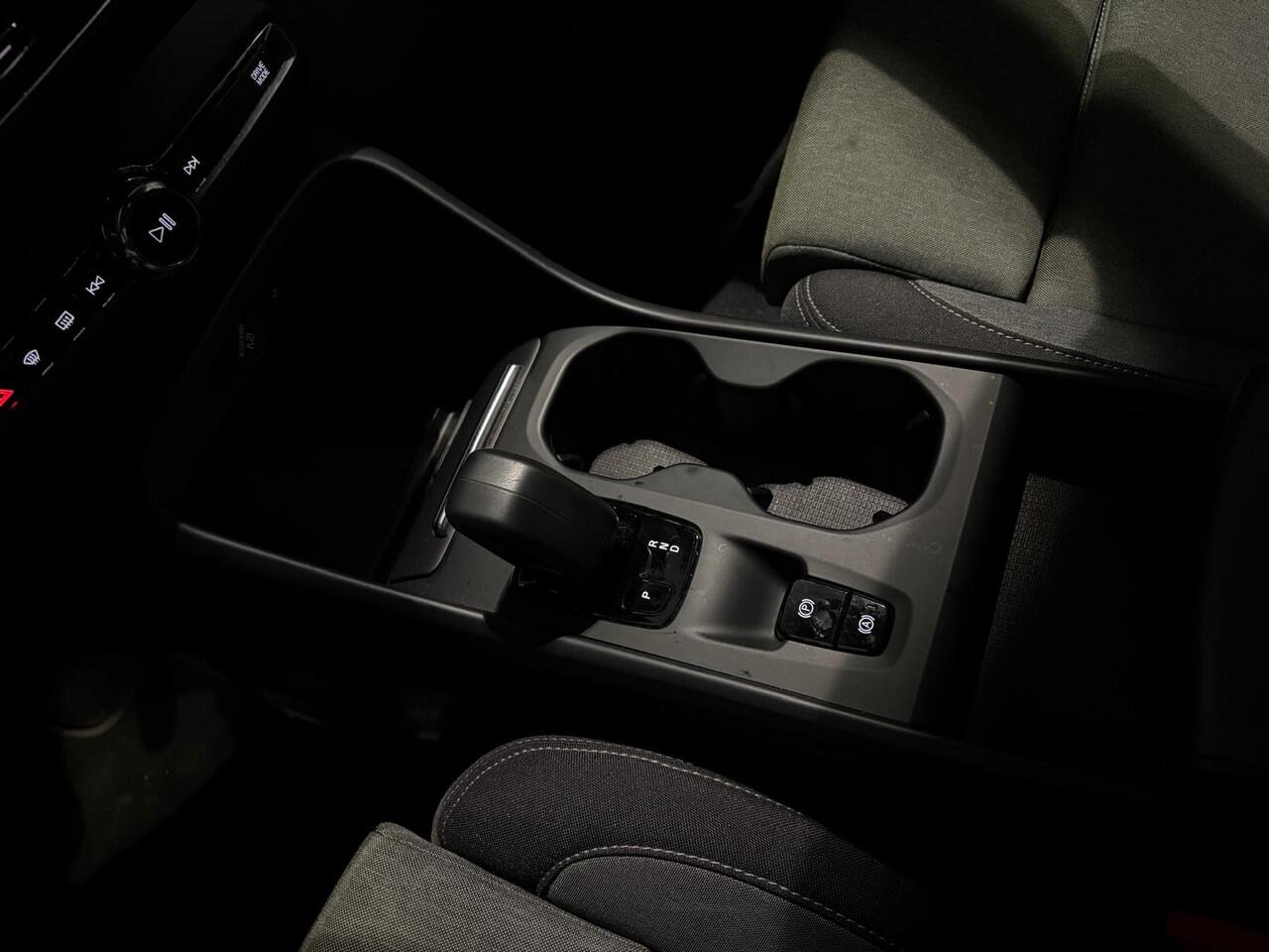 Volvo XC40 T4 Aut. Plug-in Hybrid Inscription Parkeercamera 211pk