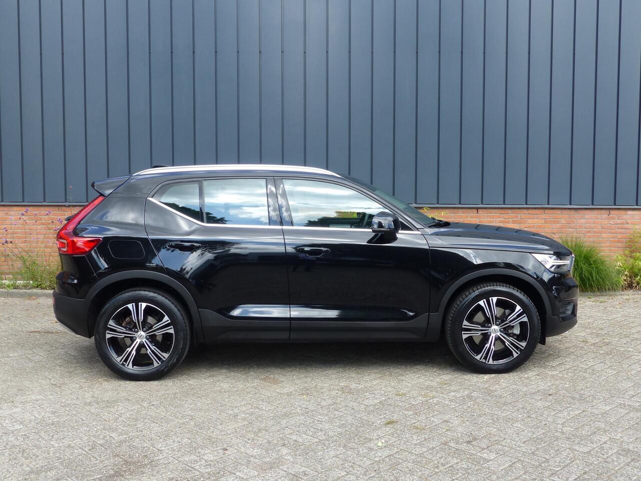 Volvo XC40 T4 Recharge Inscription Expression | Dealer onderhouden| Schuifdak|