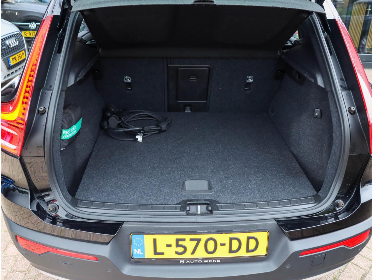 Volvo XC40 T4 Recharge Inscription Expression 211PK Climate Pack