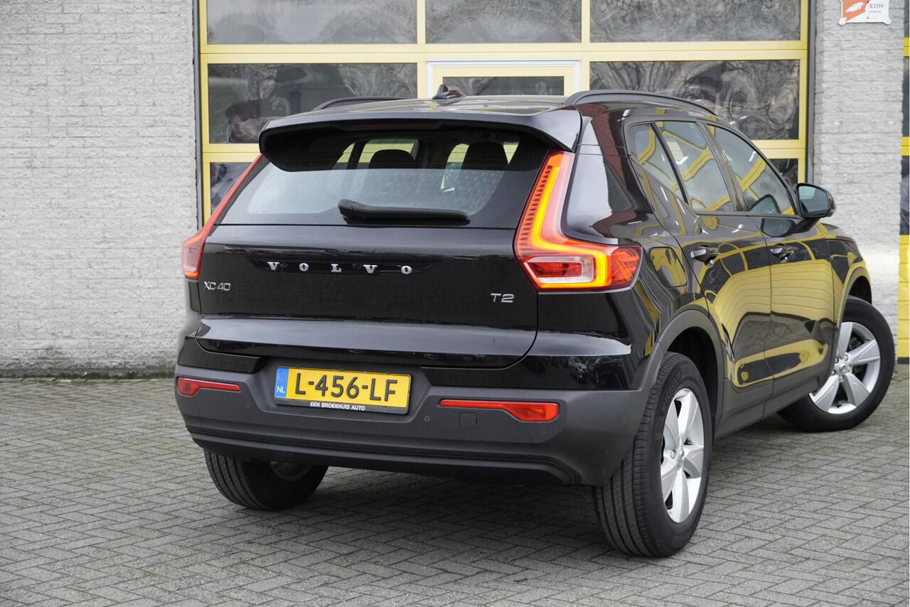 Volvo XC40 1.5 T2 Automaat! Momentum Core BJ2021 Lmv 17" | Led | Pdc | Navi | App-Connect | Climate control | Cruise control | Getint glas