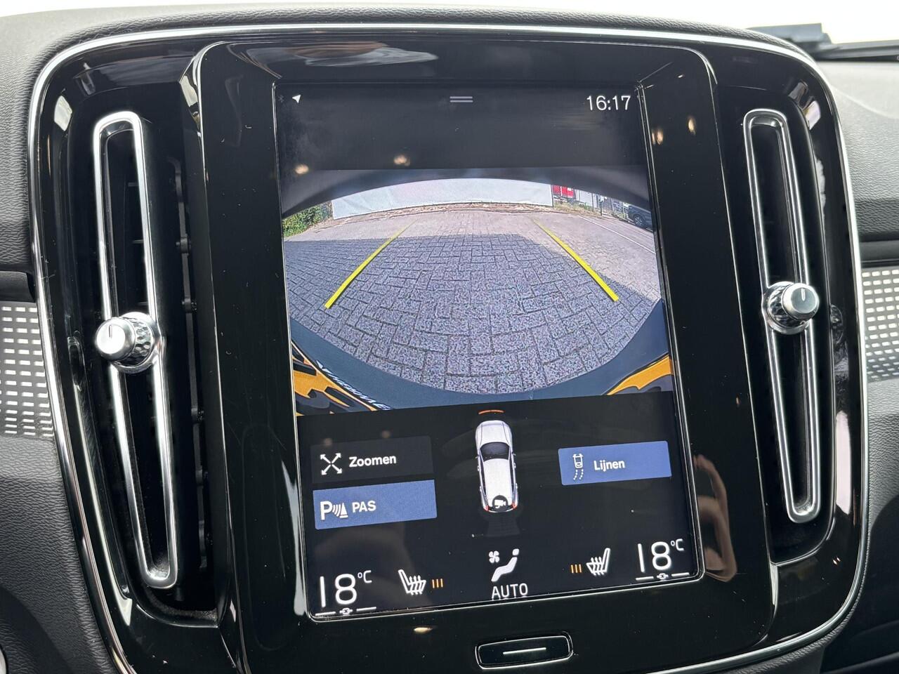 Volvo XC40 1.5 T3 R-Design / Navigatie / Camera / Origineel Nederlands / Elektrische achterklep /