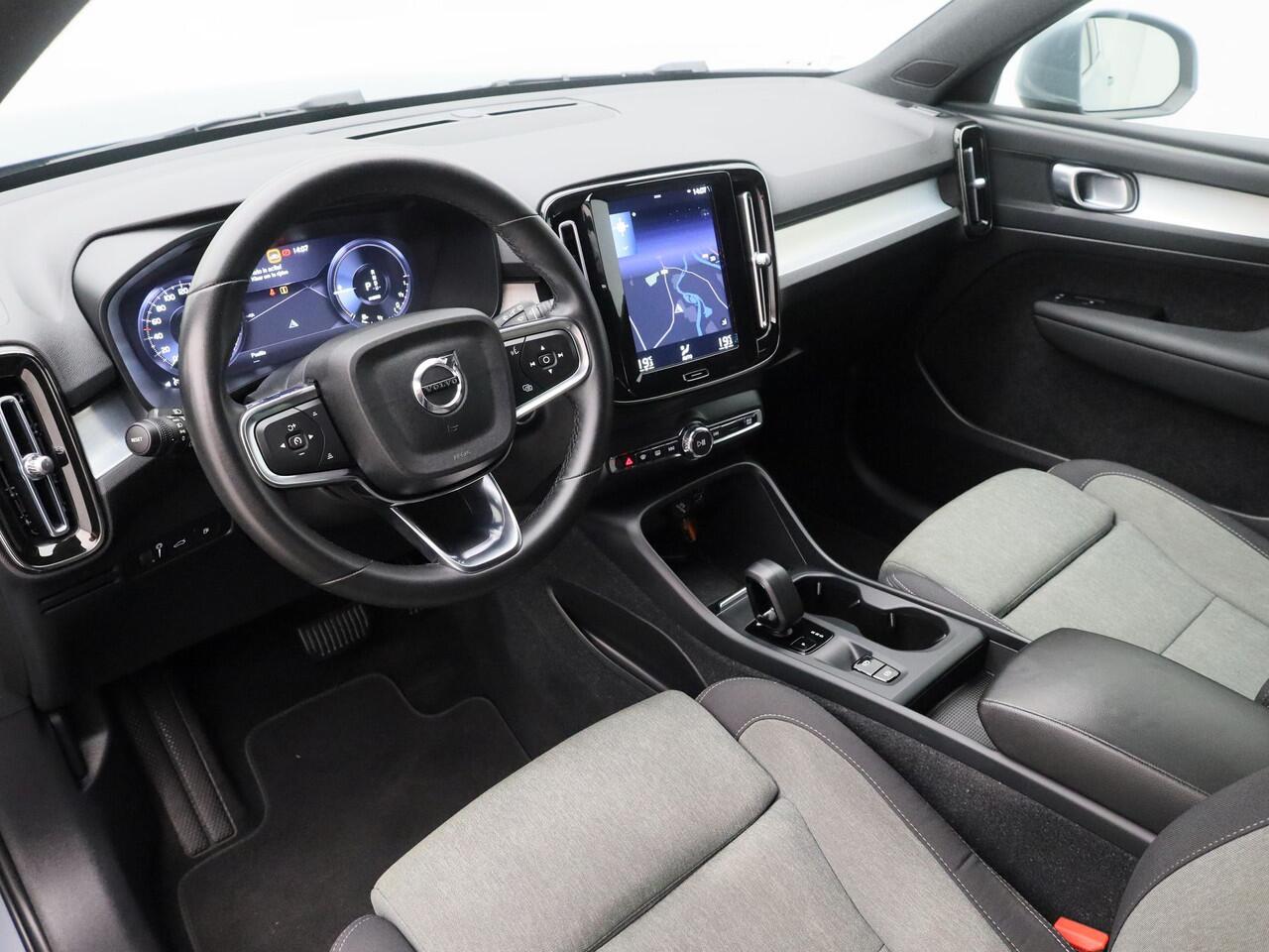 Volvo XC40 1.5 T4 Recharge Inscription Expression | CAMERA | KEYLESS