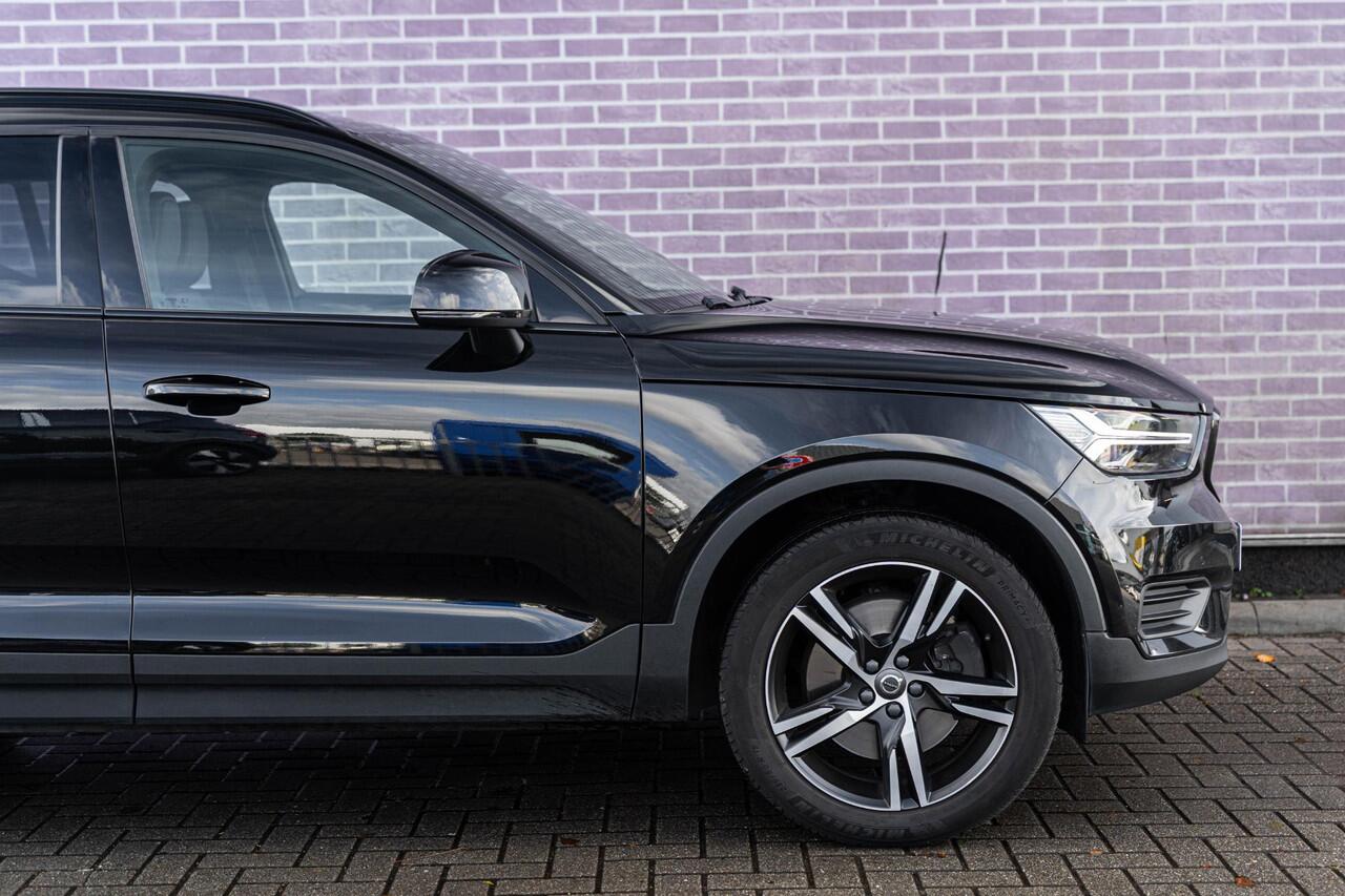 Volvo XC40 1.5 T5 Twin Engine Inscription | Schuif- / Kanteldak | Getint Glas | Parkeer Camera | Parkeersensoren Voor + Achter | Stoel - / Stuurverwarming | Cruise Control | Volvo On Call |