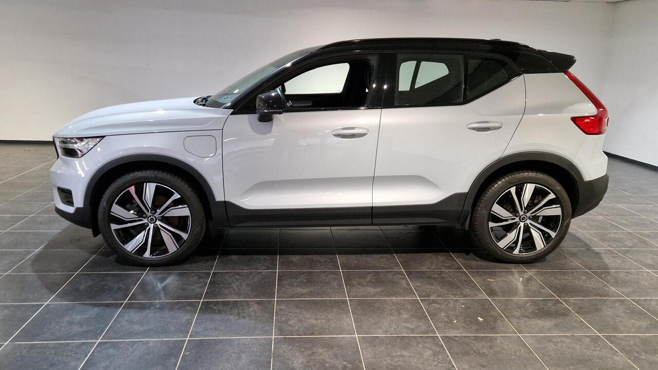 Volvo XC40 1.5 T5 Recharge R-Design | Navigatie | Harman Kardon | Apple Carplay/Android Auto | 20 inch