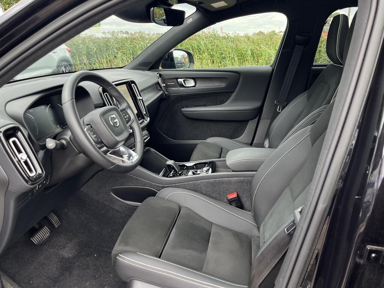 Volvo XC40 T5 Plug-in hybrid Plus Dark | Panoramadak | Harman/Kardon | Memoryseats | 360 Camera |