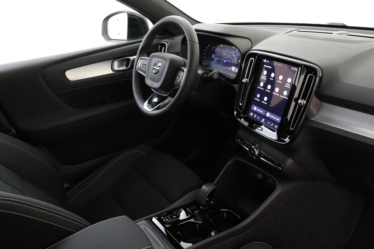 Volvo XC40 B4 (M-HYBRID) PLUS BLACK EDITION -PANO.DAK|HARMAN/KARDON|360°CAM|POWER-SEATS|20"|PRIVACY.GLAS