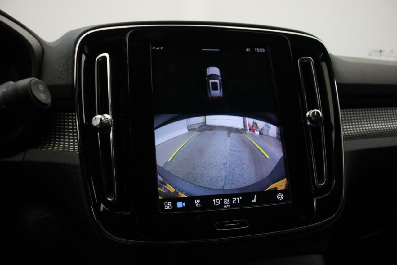 Volvo XC40 Recharge P8 AWD R-Design - Carplay, Navi, Cruise, Leer, Camera, Stoelverw. Memory