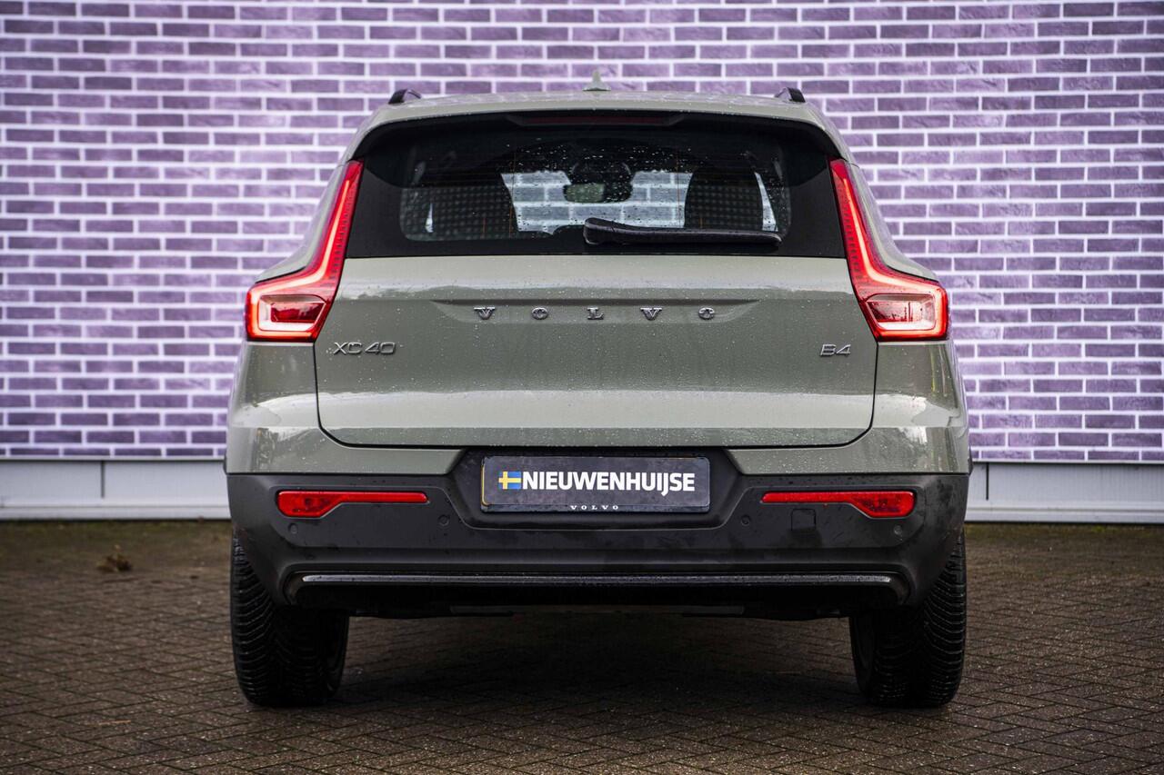 Volvo XC40 2.0 B4 Plus Dark | Trekhaak | Adaptive Cruise Control | Dode hoek detectie BLIS | Harman/Kardon audio | Elektrische stoelverstelling | Stoel- en stuurverwarming | Verwarmde Voorruit |