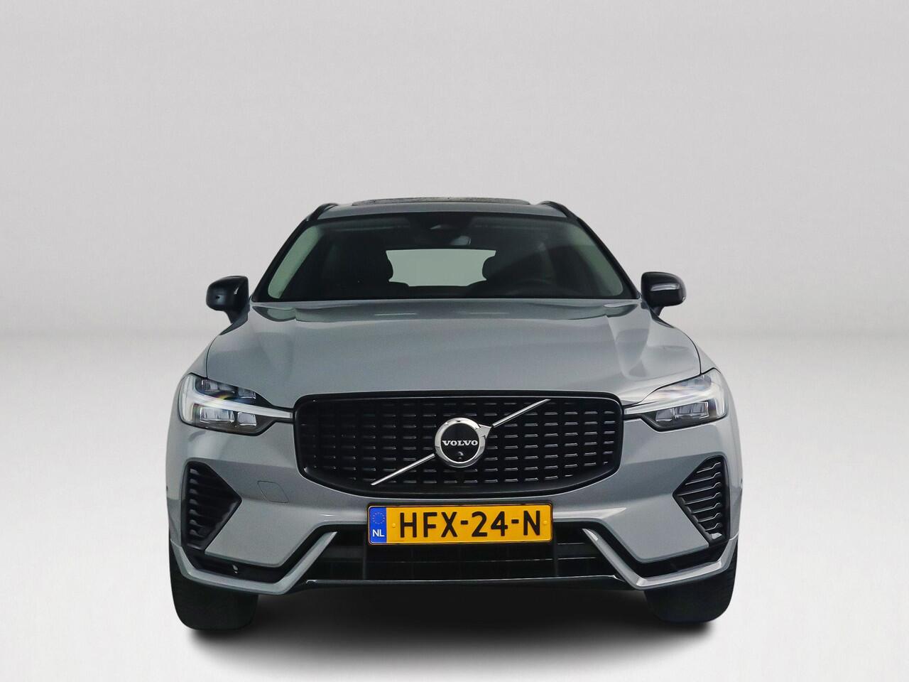 Volvo XC60 T6 Plug-in hybrid AWD Plus Dark | Panoramadak | 360° camera | Stoel- en Stuurverwarming | Trekhaak