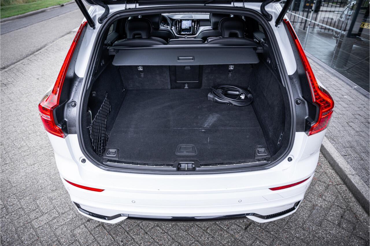 Volvo XC60 2.0 T6 Recharge AWD R-Design ** Luchtvering ** Panodak ** 360 HUD ** Trekhaak