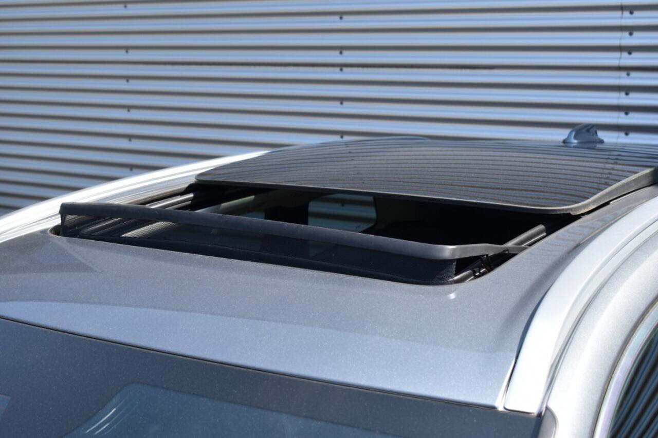 Volvo XC60 2.0 T8 TE AWD / EL. A-KLEP / P.DAK / ADAP. CRUISE