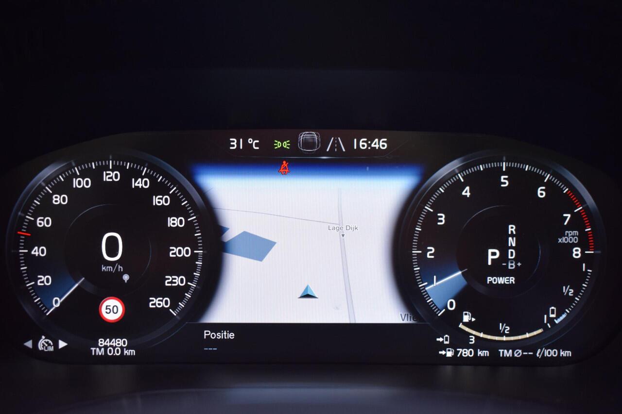 Volvo XC60 2.0 T8 AWD Mom Pro met Pano/Leer/Led/Stoelverwarmi