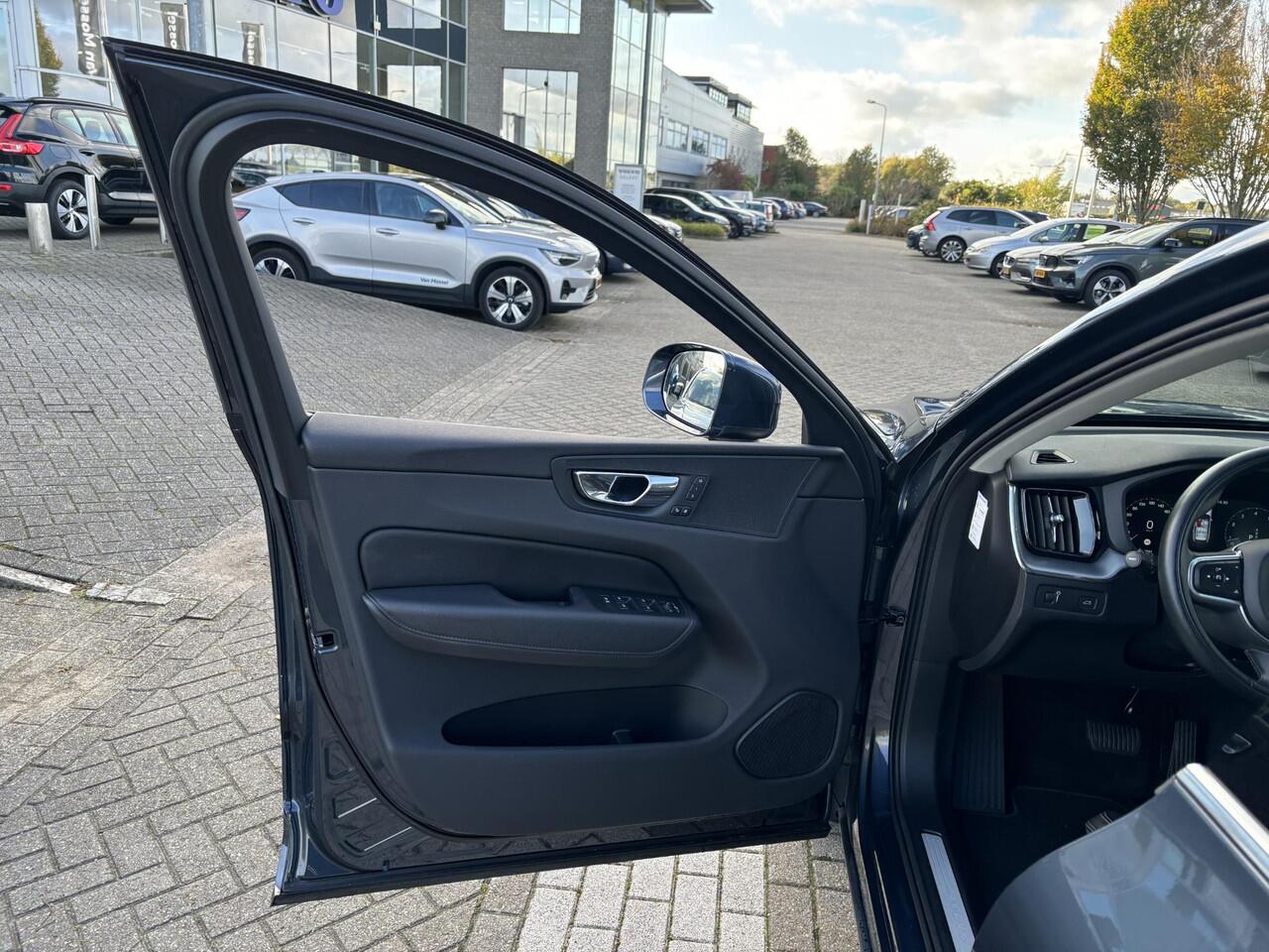 Volvo XC60 B5 Momentum Pro | Park.Camera | Leder | Memoryseats | Dealeronderhouden |