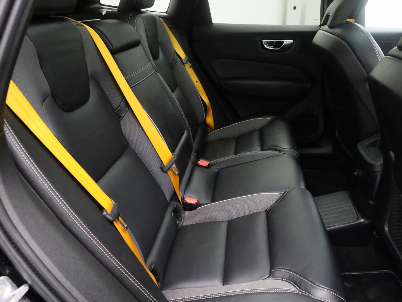 Volvo XC60 2.0 T8 AWD Polestar Engineered | PANO | 360° | ADAPTIVE | H&K | STOEL- EN STUURVERW.