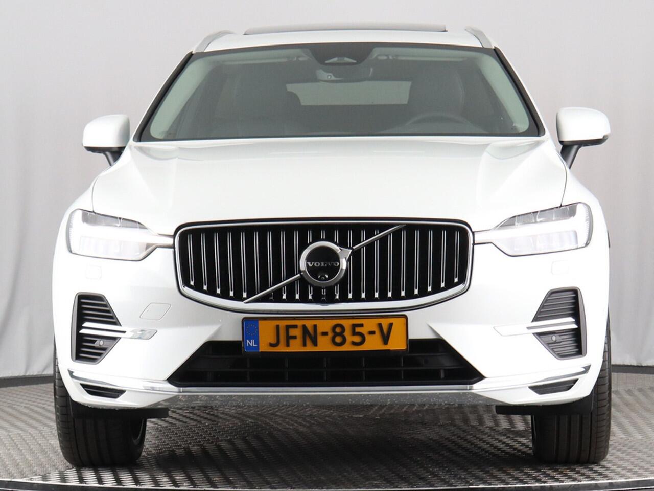 Volvo XC60 2.0 T8 PHEV AWD Plus Bright Long Range (Luchtvering / Pano / Stoelkoeling-verw. / H&K / 21'')