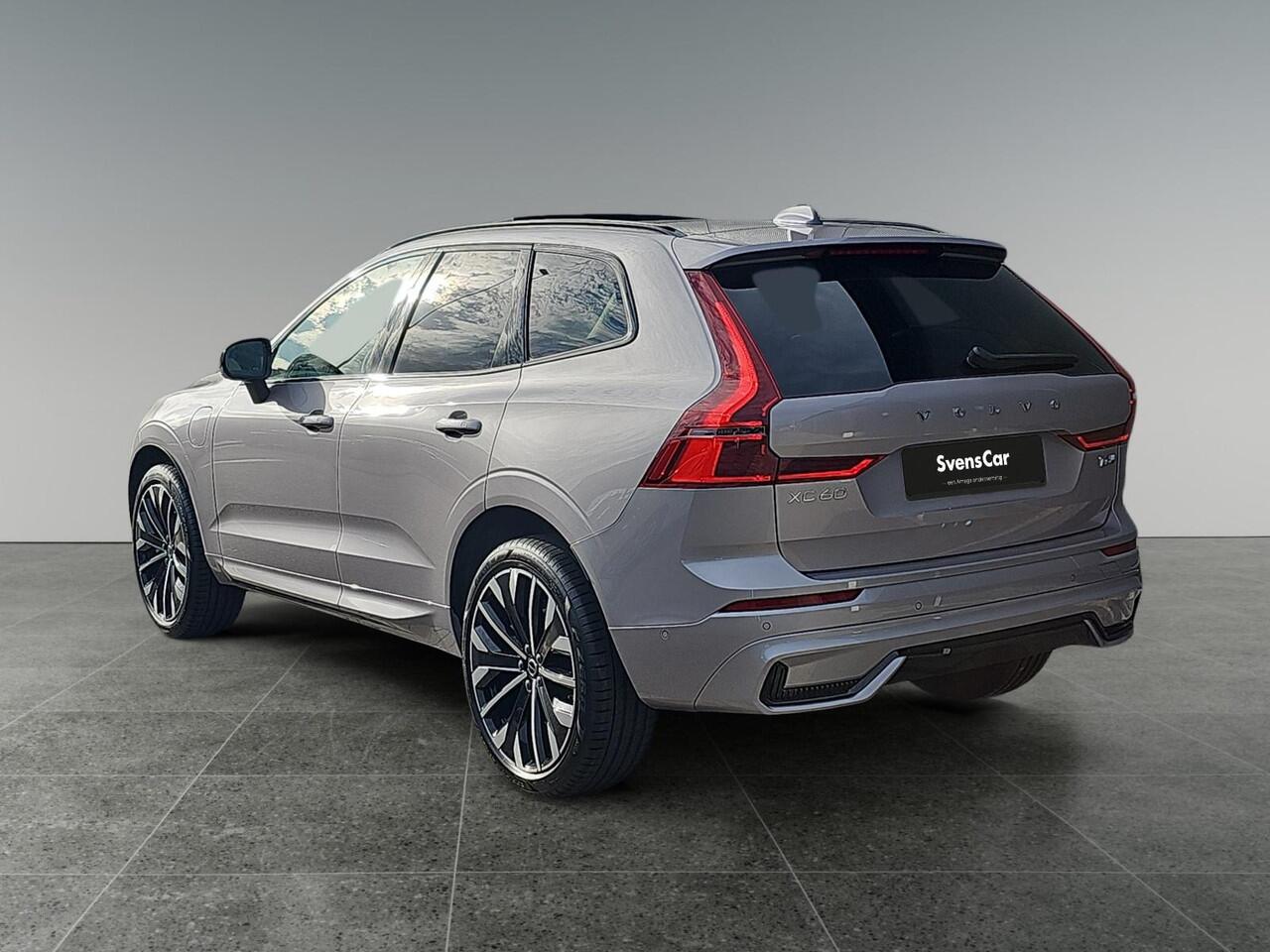 Volvo XC60 2.0 T6 Plug-in hybrid AWD Plus Dark | Panorama dak | Harman/Kardon | Head-up Display | 360 graden camera |