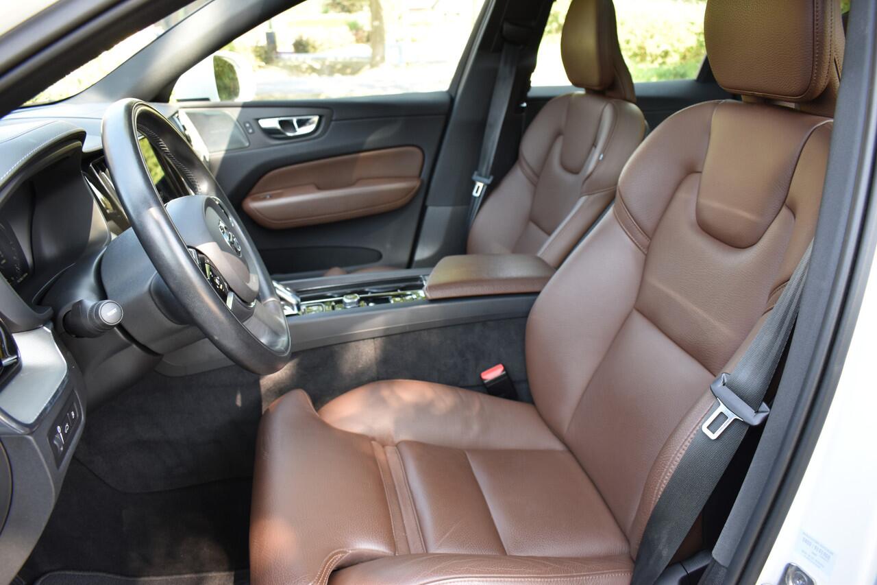 Volvo XC60 2.0 Recharge T6 AWD R-Design PANO, LEER, TREKH.