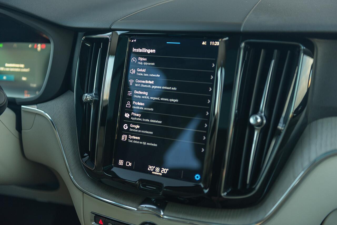 Volvo XC60 T6 Aut. Long Range Plus Bright Leder ACC 360Camera 350pk