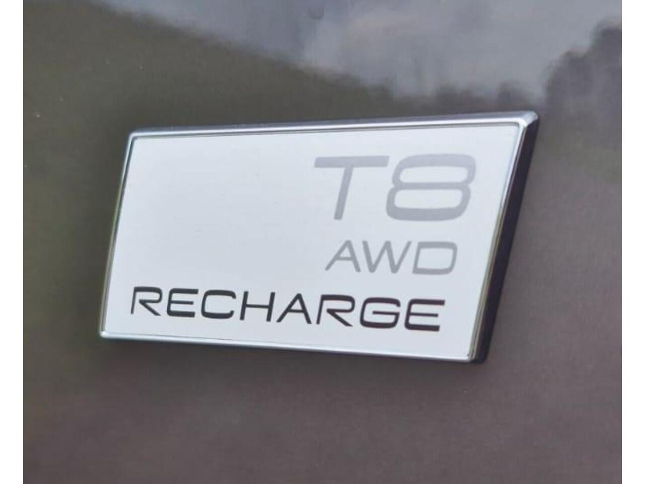 Volvo XC60 2.0 T8 Phev AWD Ultra Dark 360 Camera - Leder pakket - Privacy Glas - 21 Inch Licht metaal