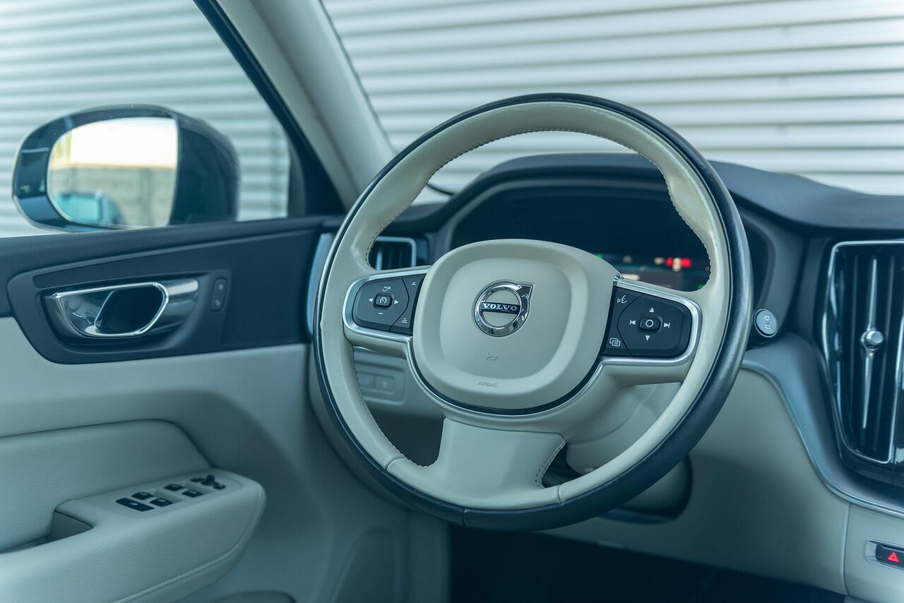 Volvo XC60 T6 Aut. Long Range Inscription Leder Panoramadak 350pk