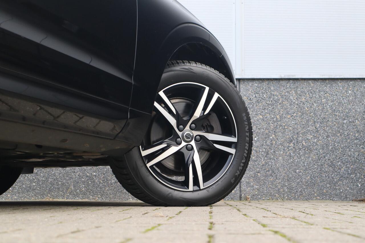 Volvo XC60 2.0 Recharge T6 AWD R-Design Panorama dak / Head-Up / Harman Kardon / 360 camera / Adaptieve cruise /