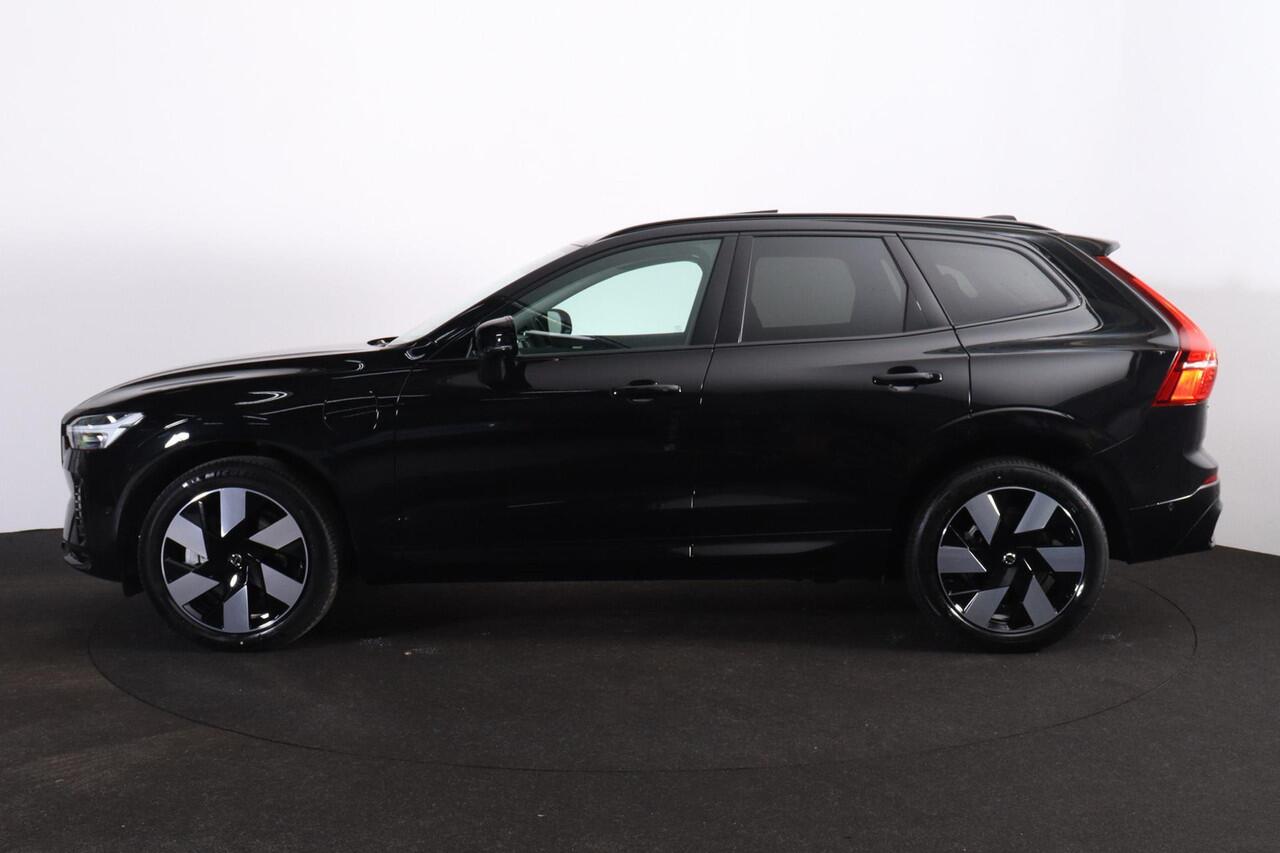 Volvo XC60 T8 Recharge AWD Ultimate Dark Volvo XC60 T8 Plug-in hybrid AWD Ultimate Dark - Panorama/schuifdak - IntelliSafe Assist & Surround - 360º Camera - Verwarmde voorstoelen, stuur & achterbank - Parkeersensoren voor & achter - Elektr. bedienb. voorstoelen met 