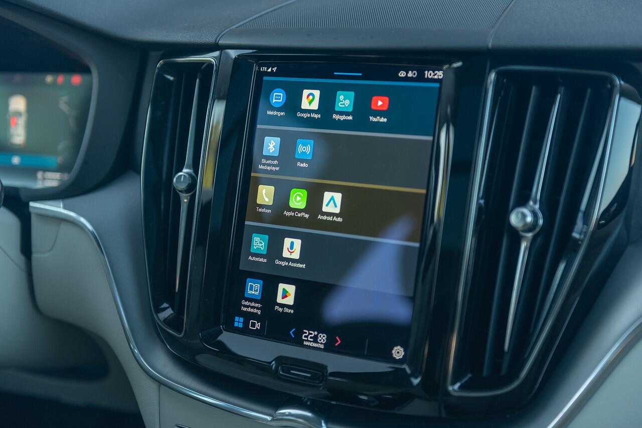 Volvo XC60 T6 Aut. LongRange Inscription Leder Panoramadak 350pk