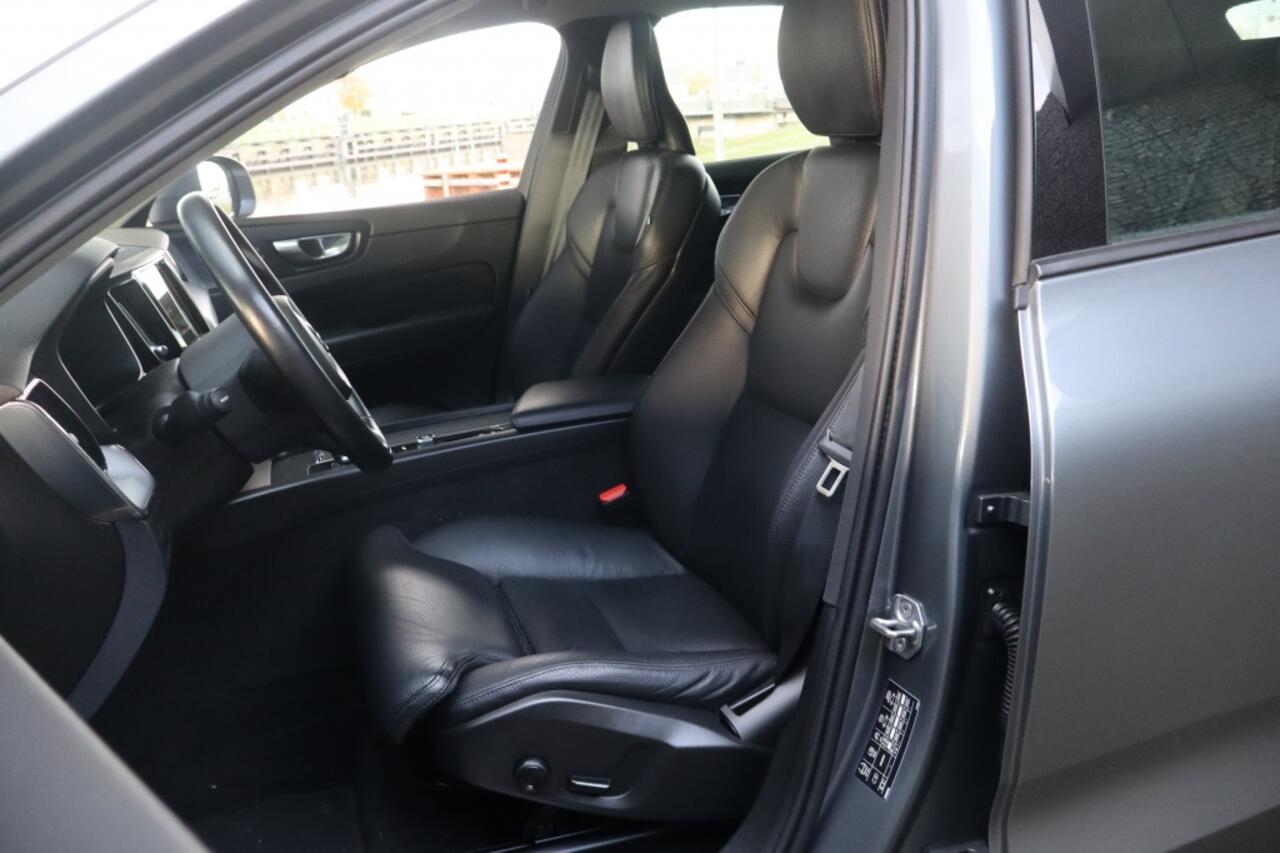 Volvo XC60 2.0 B5 | Geen import | Stoel en stuur verwarming | Harman Kardon