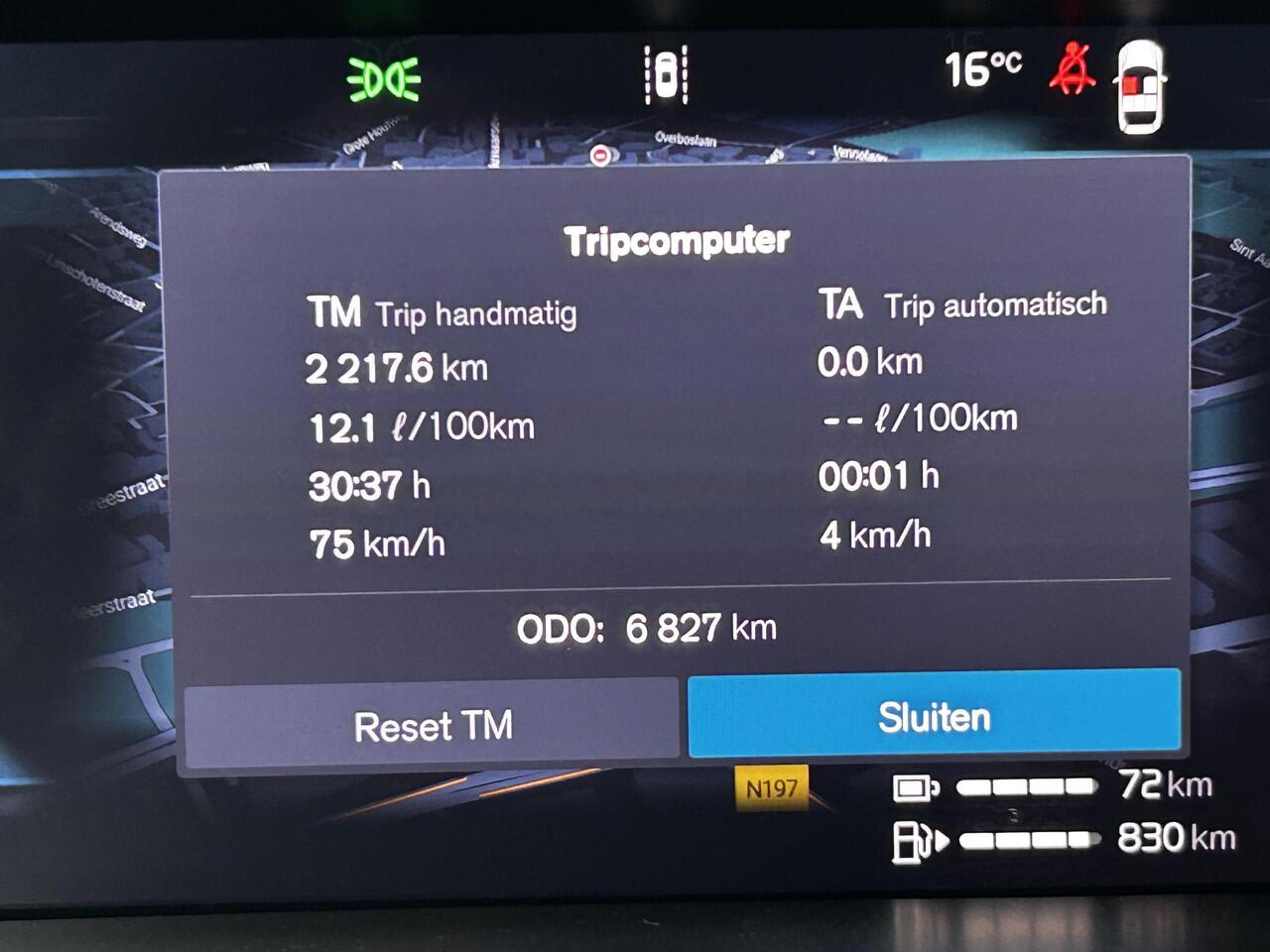 Volvo XC60 2.0 T6 Plug-in hybrid AWD Ultra Dark Panorama dak, 360Gr Parkeer Camera, Verwarmde stoelen+Stuur, Harman-Kardon Premium Sound, Electr. verstelbare voorstoelen, Trekhaak semi electrisch