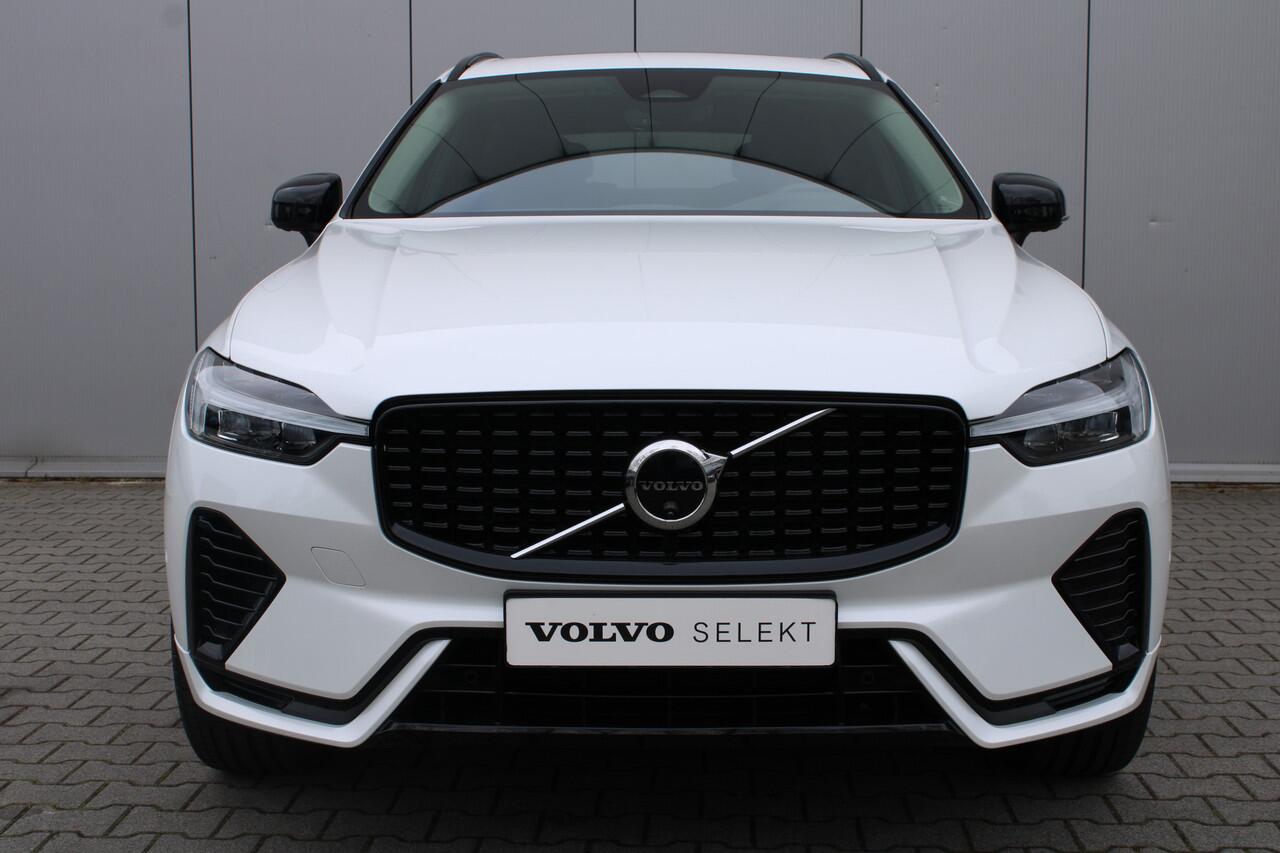 Volvo XC60 T8 455 pk Plug-in hybrid AWD Plus Dark | 21" Velgen | 360 graden camera | Harman Kardon