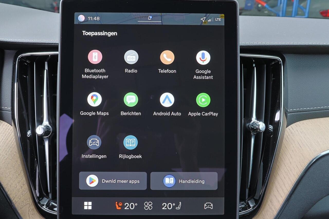 Volvo XC60 T8 Recharge AWD Ultra Dark - Panorama/schuifdak - IntelliSafe Assist & Surround - 360º Camera - Harman/Kardon audio - Adaptieve LED koplampen - Verwarmde voorstoelen, stuur & achterbank - Parkeersensoren voor & achter - Elektr. bedienb. voorstoelen met ge