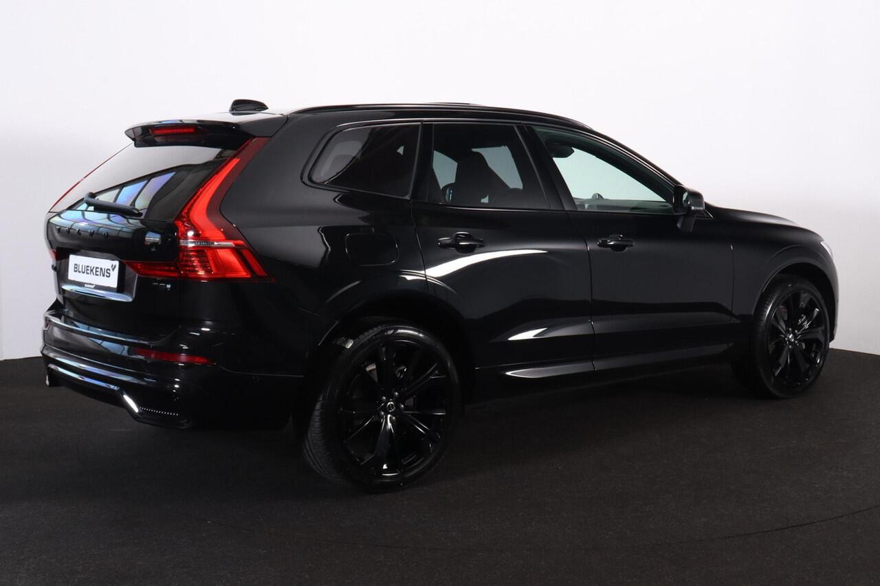 Volvo XC60 T8 Recharge AWD Ultimate Black Edition - Panorama/schuifdak - IntelliSafe Assist & Surround - 360º Camera - Adaptieve LED koplampen - Verwarmde voorstoelen, stuur & achterbank - Parkeersensoren voor & achter - Elektr. bedienb. voorstoelen met geheugen - H