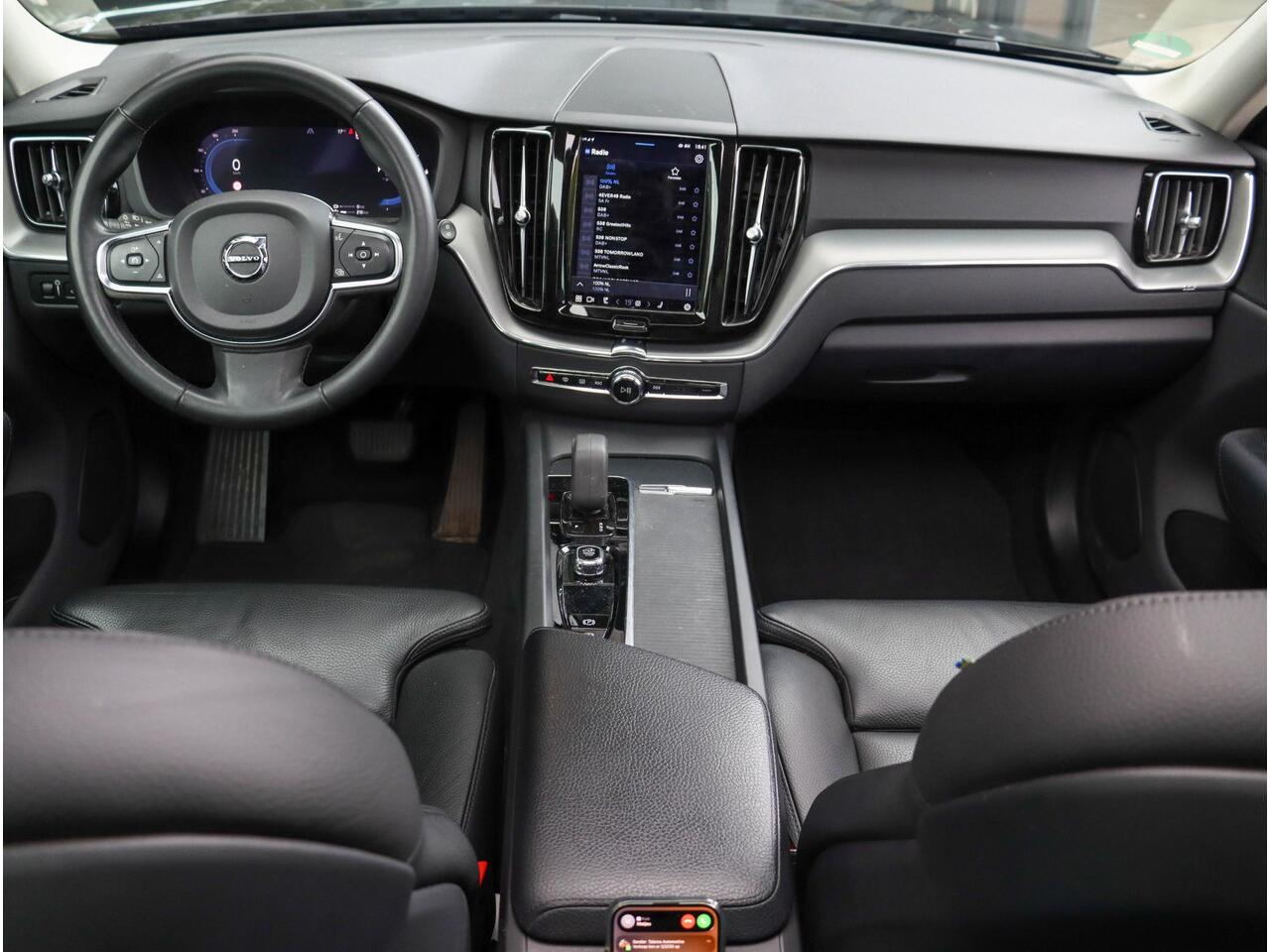 Volvo XC60 T6 AWD Inscription 350PK ACC Panoramadak 19 inch