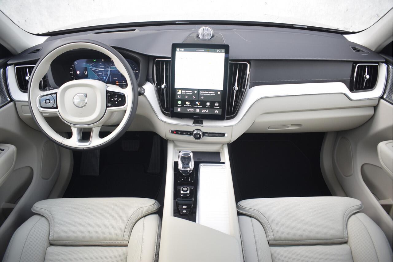 Volvo XC60 T6 AWD 350pk Ultra Bright / Luchtvering / Bowers en Wilkins audio / HUD / 360 camera / Stoelmassage /