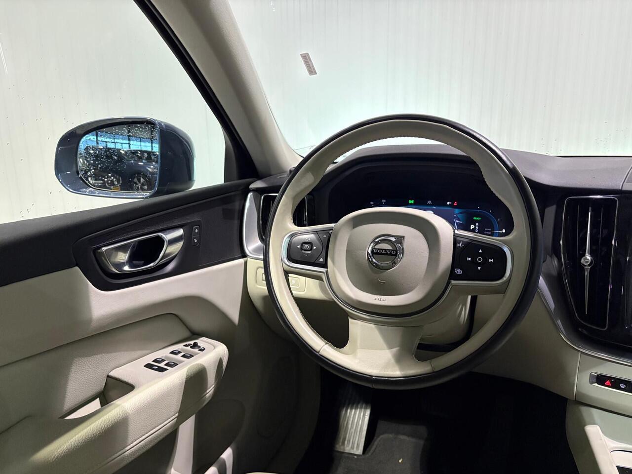 Volvo XC60 T6 Aut. Long Range Core Bright Leder Parkeercamera 350pk