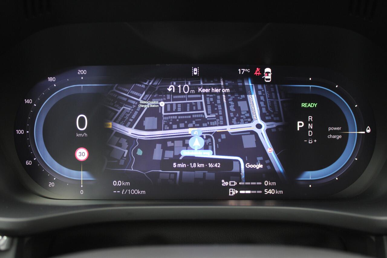 Volvo XC60 2.0 T6 Plug-in hybrid AWD Plus Black Edition | Trekhaak | 360 Camera | H&K | BLIS |