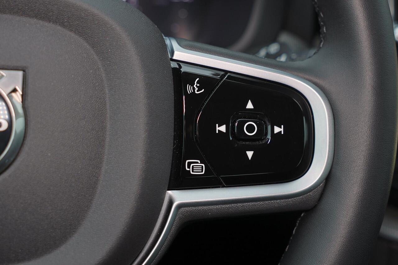 Volvo XC60 T6 Plug-in hybrid AWD Business Edition - FACELIFT - Adaptive Cruise Control - 360 graden camera - Google Infotainment - Harman Kardon Audio - Verwarmbaar stuurwiel - Verwarmbare voorstoelen - Verwarbare achterbank