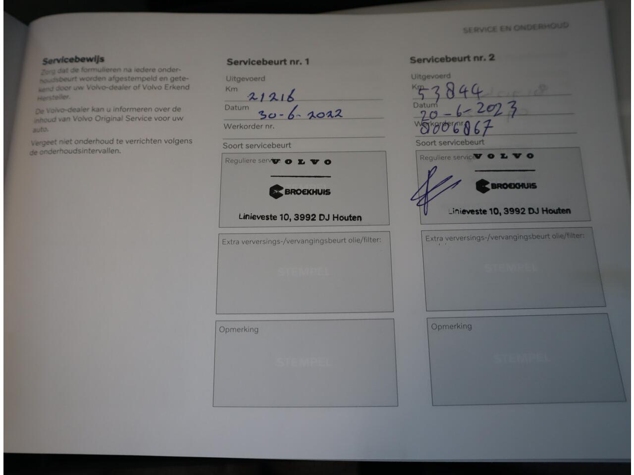 Volvo XC60 2.0 B5 250 PK Momentum Exclusive / Panoramadak