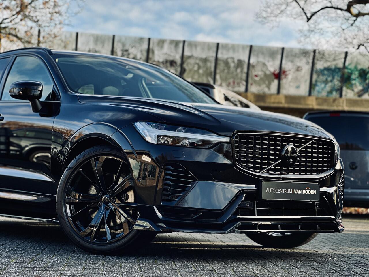 Volvo XC60 2.0 T8 hybrid AWD | Dark Label | Panodak | Luchtvering | Trekhaak | Autopilot | Adapt Cruise | Incl BTW