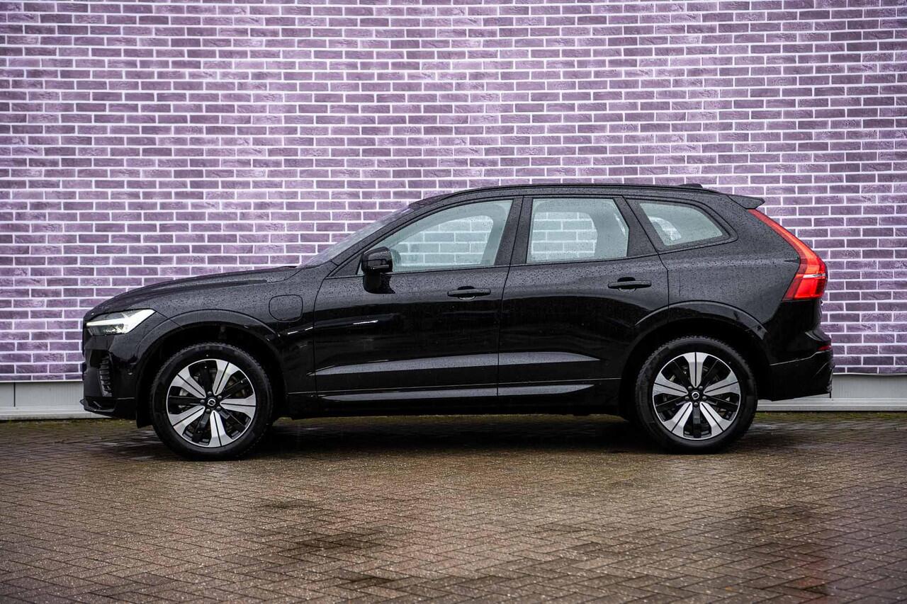 Volvo XC60 2.0 T6 Plug-in hybrid AWD Plus Dark | Adaptieve cruise control | Trekhaak | Stoel- en stuurverwarming | BLIS | Panorama dak |Schuif/kanteldak | Elektrisch verstelbare voorstoelen met geheugen |