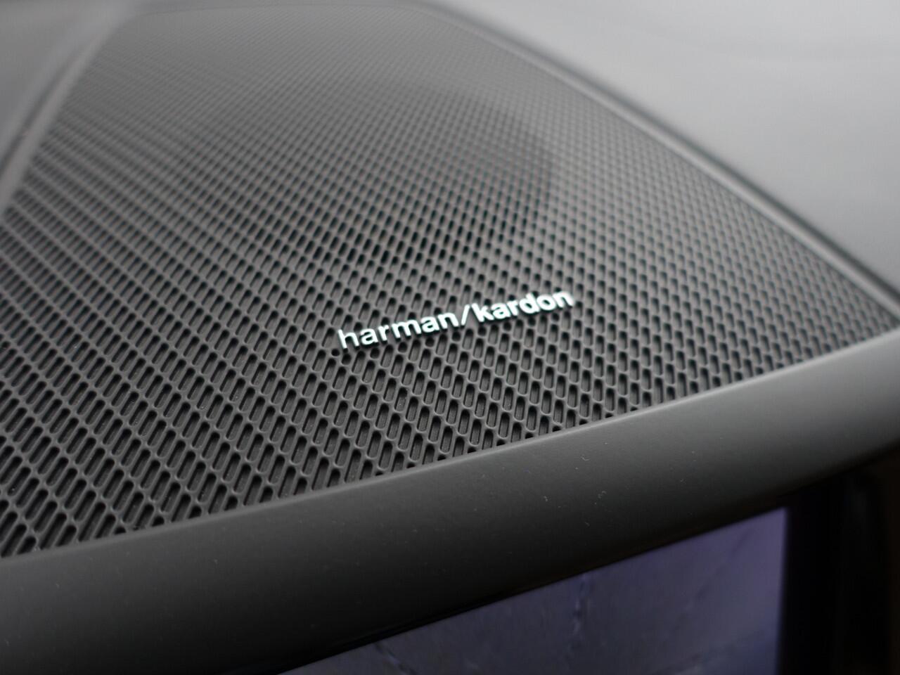 Volvo XC60 2.0 T6 Plug-in hybrid AWD Inscription- Panoramadak, Elek Trekhaak, Stuur/Stoelverwarming, Stoelventilatie, Harman Kardon