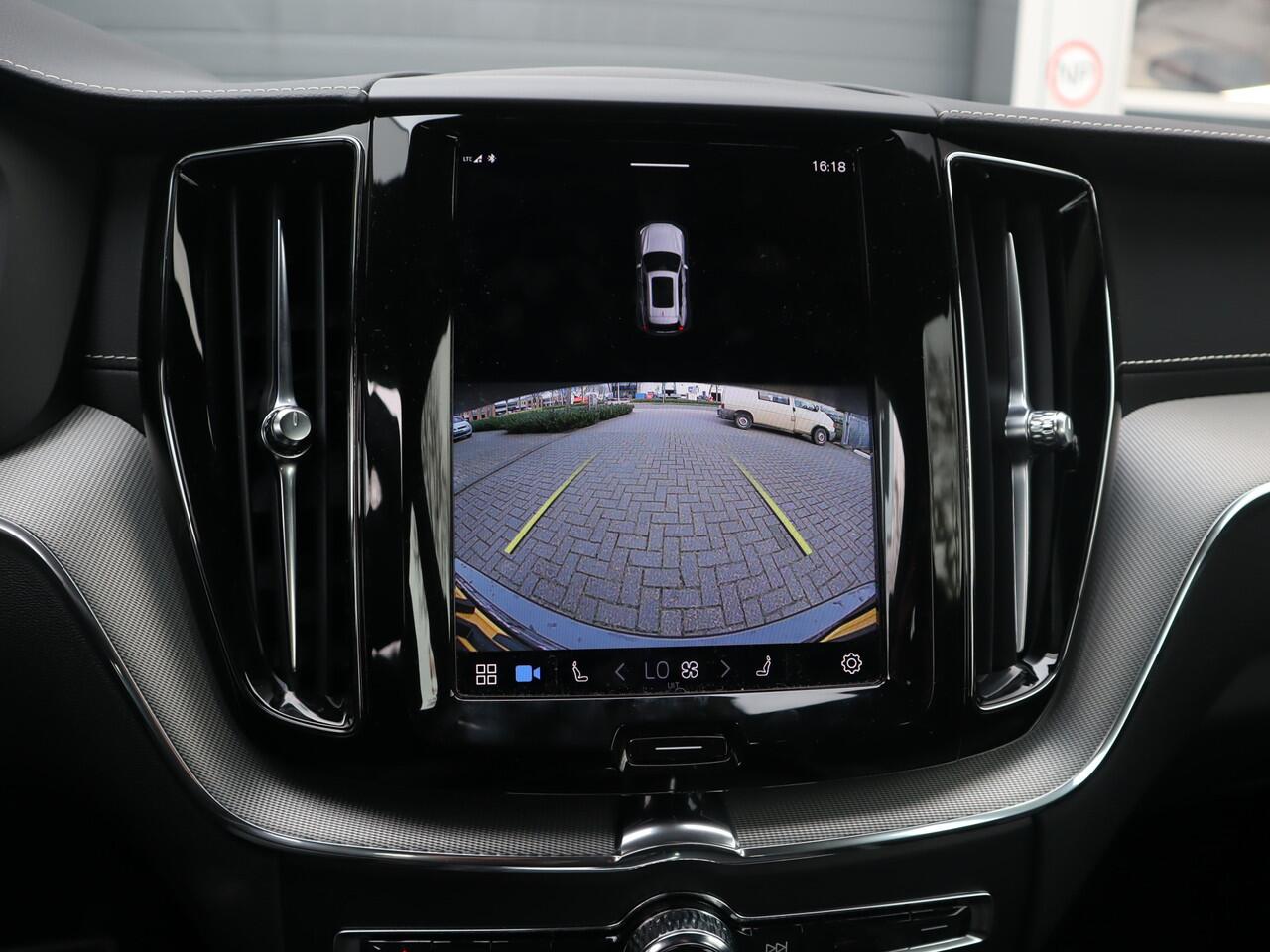 Volvo XC60 2.0 B4 R-Design / Leder / Facelift