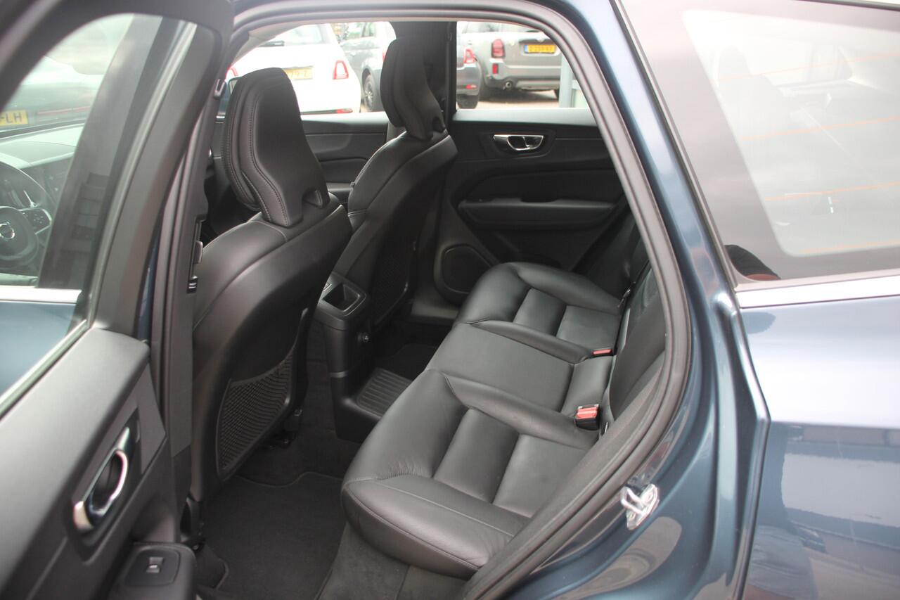 Volvo XC60 2.0 T8 Twin Engine AWD Inscription ? Panoramadak ? Leer ? Electr. trekhaak ? CarPlay