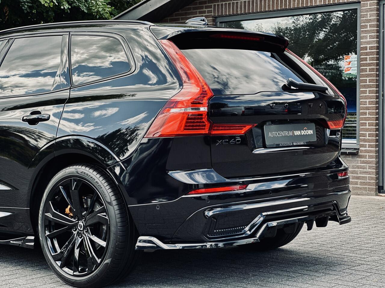Volvo XC60 2.0 T8 Hybrid | AWD | Dark Label | Panodak | Stoelverw/ventilatie | Luchtvering | 21" | Adapt Cruise | Trekhaak | Leer | Inc. btw