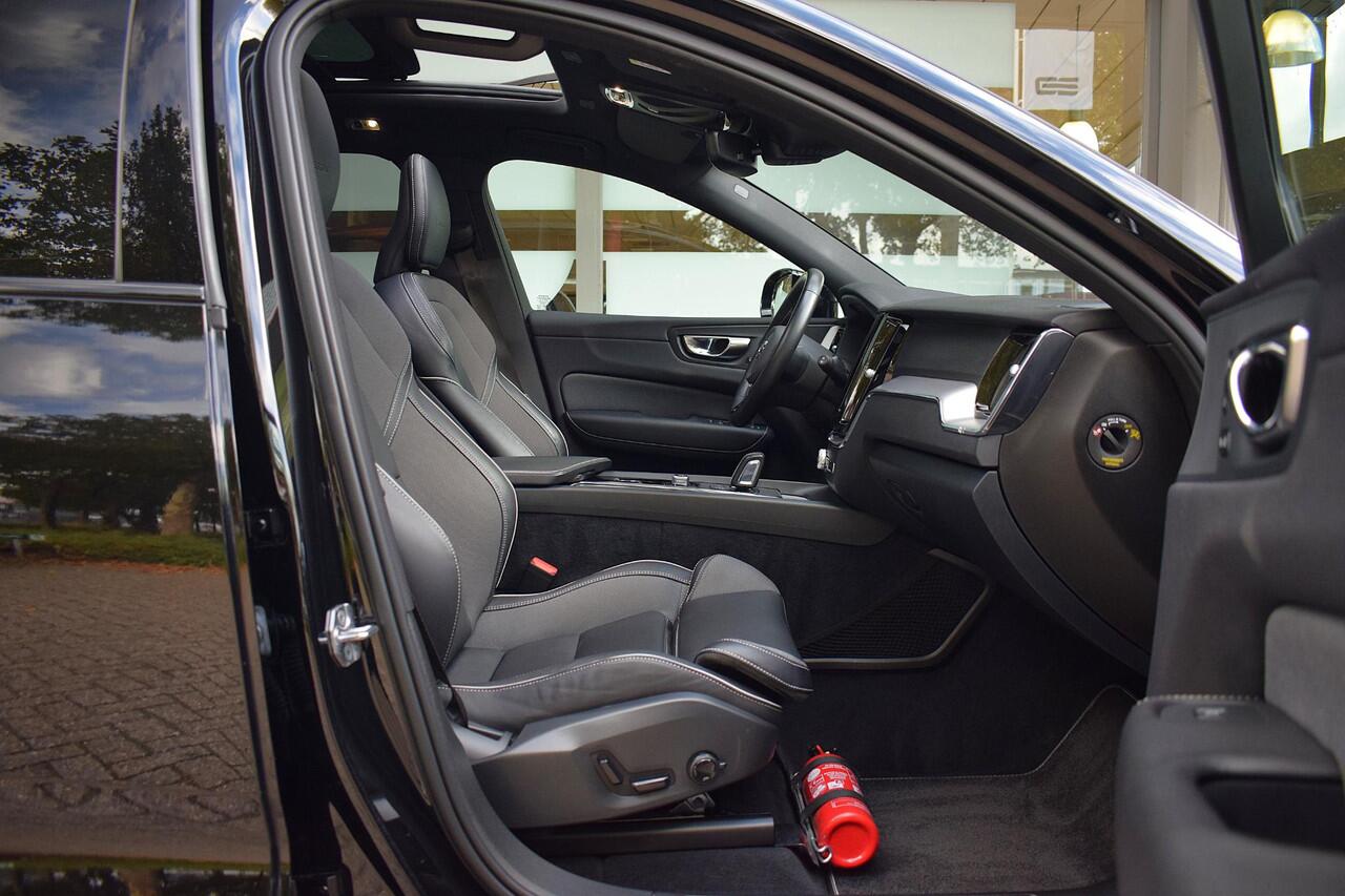 Volvo XC60 2.0 T8 Twin Engine AWD R-Design |PANO|LUCHTVERING|