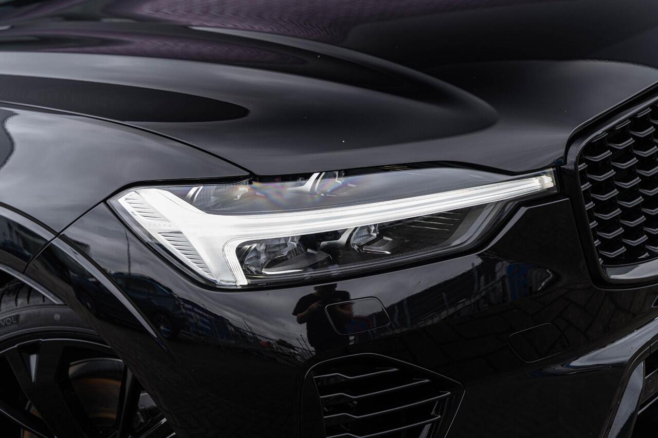 Volvo XC60 2.0 T6 Plug-in hybrid AWD Plus Black Edition | Bowers & Wilkins | Adaptieve Cruise | Stoel-/Stuurverwarming | Trekhaak | Panoramadak | 360 Camera | BLIS | Head-Up Display |